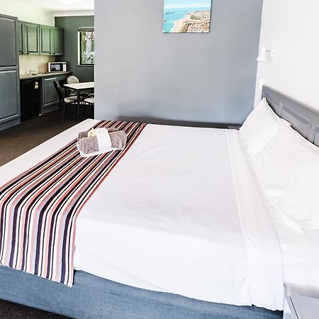 Country 2 Coast Motor Inn Coffs Harbour Esterno foto