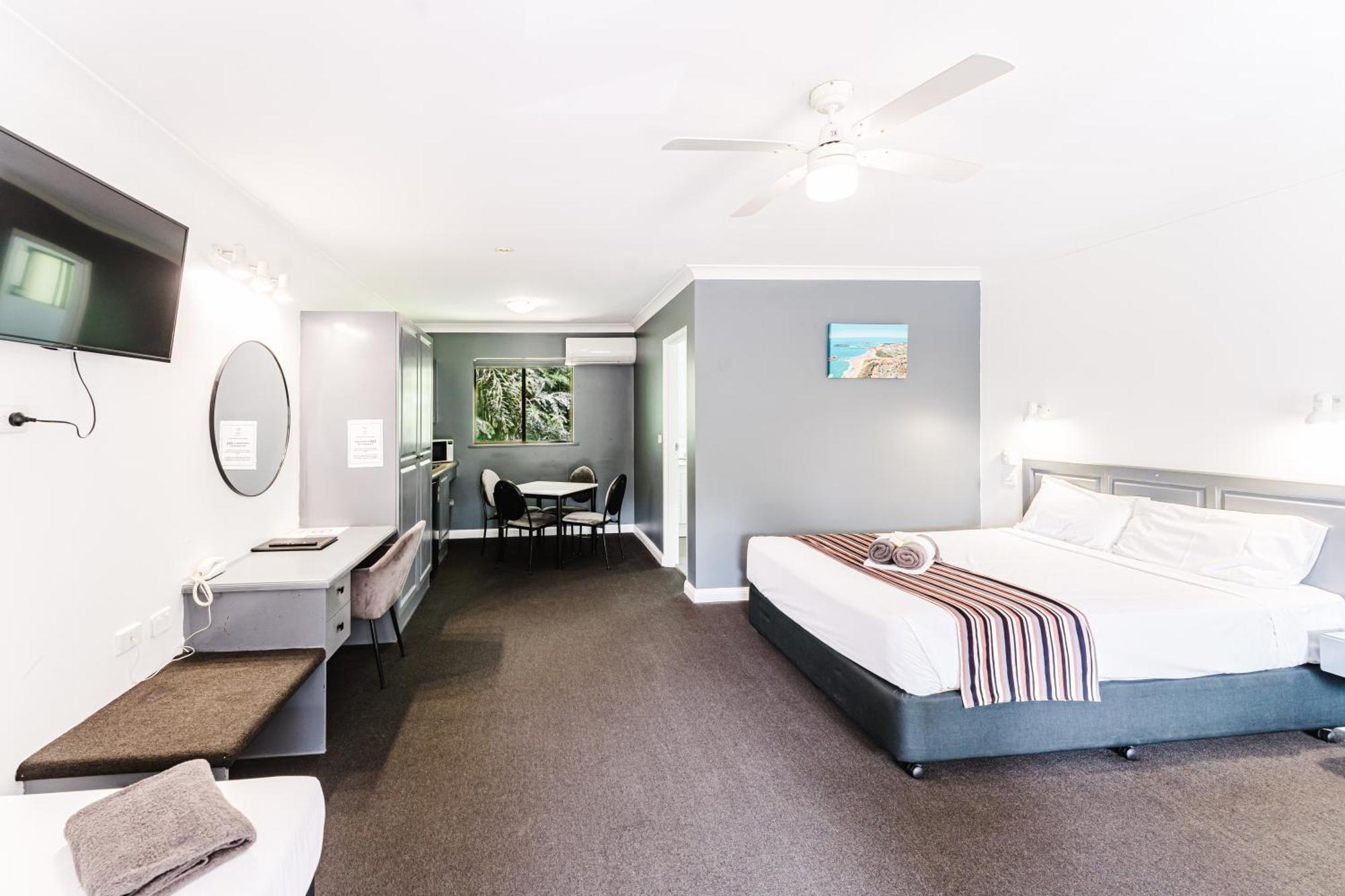Country 2 Coast Motor Inn Coffs Harbour Esterno foto